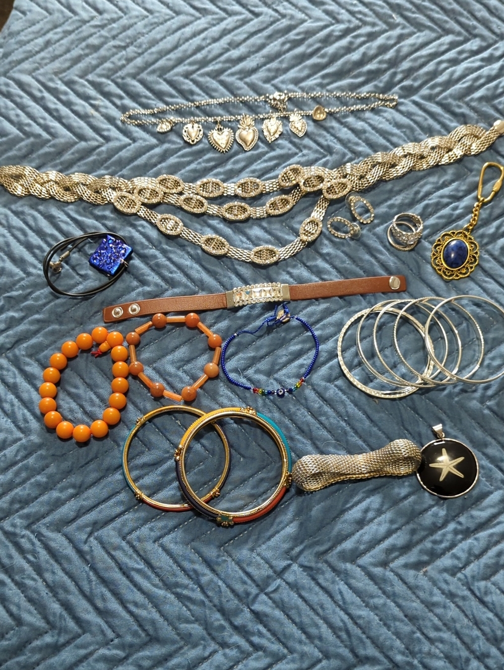 Lot Of 20 Pcs. Jewelry  Women's  Necklace, Rings, Eating,Bracelet and Bangle Set
